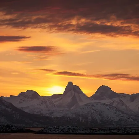 Vestfjord Panorama Lodingen