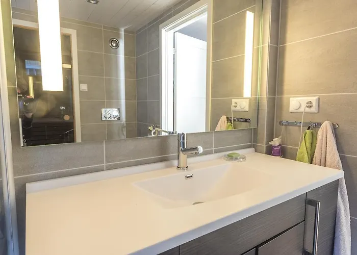 Vestfjord Panorama *