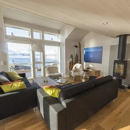 Vestfjord Panorama Villa *