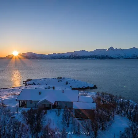 Vestfjord Panorama Villa *